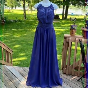 B2 by Jasmine flowy evening gown 22